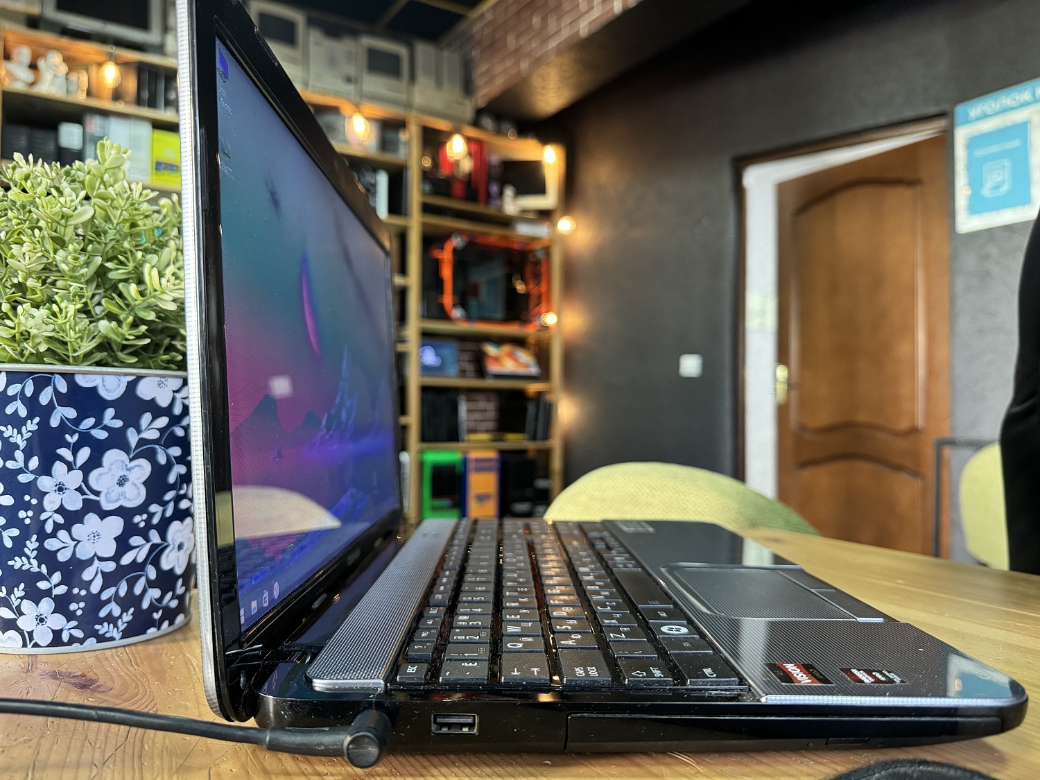 Ноутбук Toshiba L850D