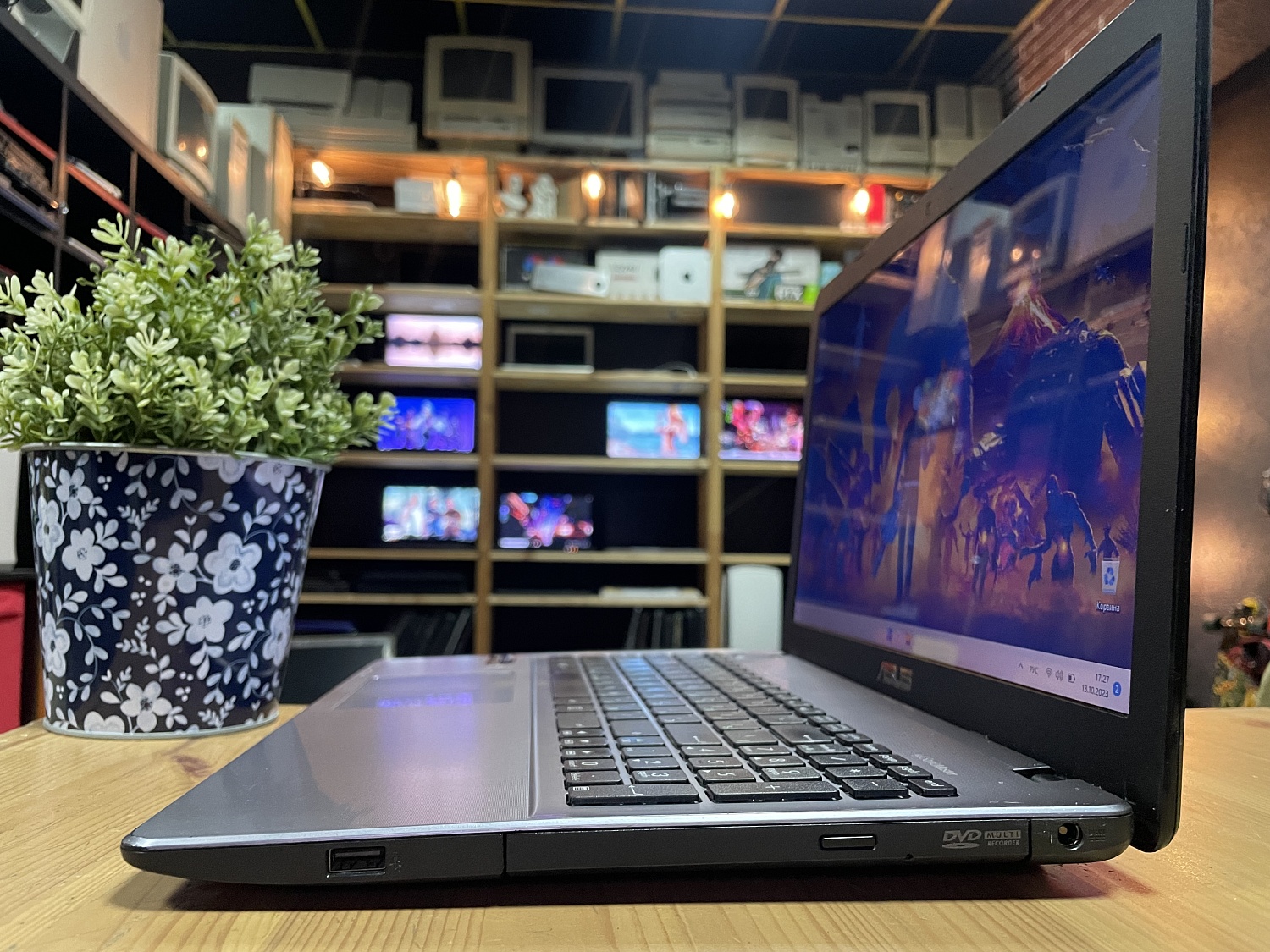 Ноутбук Asus X550ZE