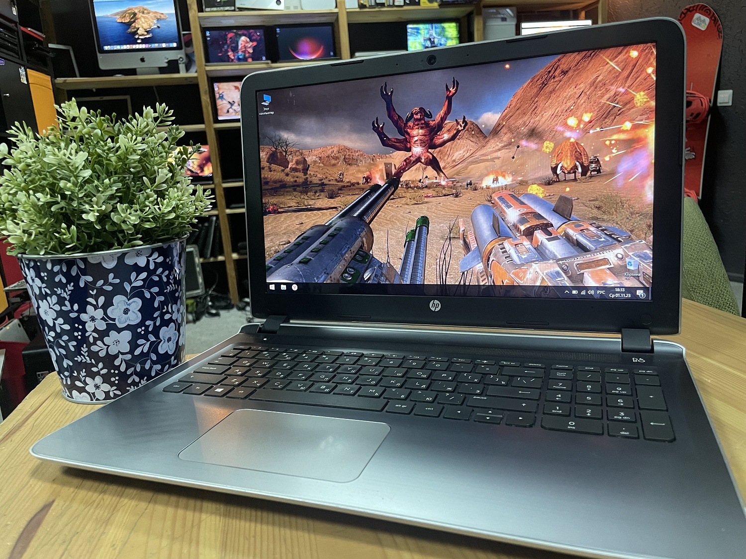 Ноутбук HP Pavilion 15-ab070ur