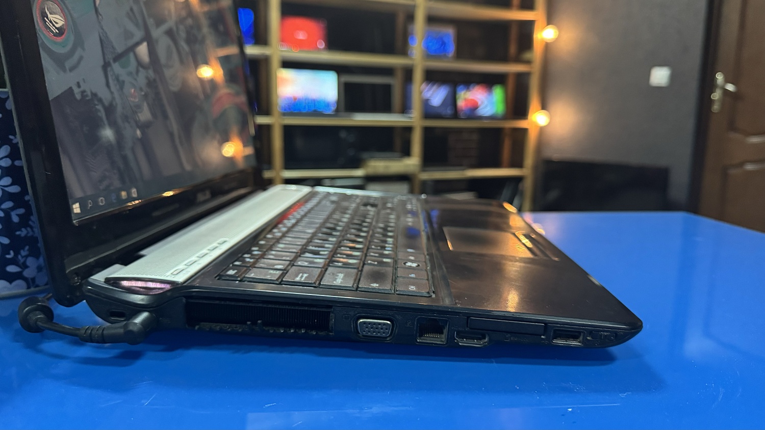 Ноутбук Asus N52D