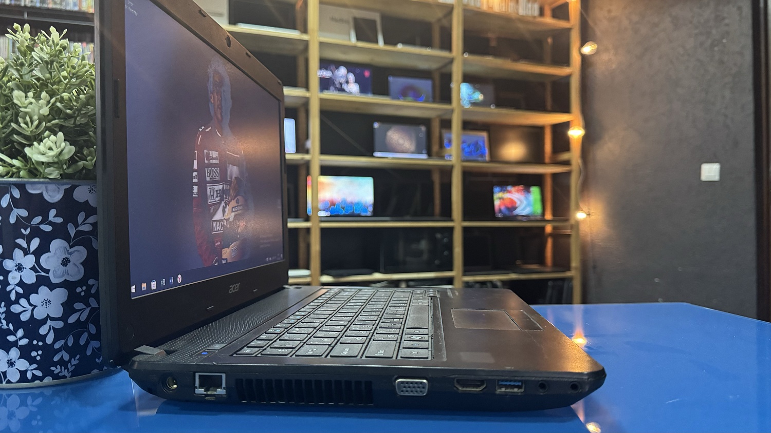 Ноутбук Acer TravelMate P243