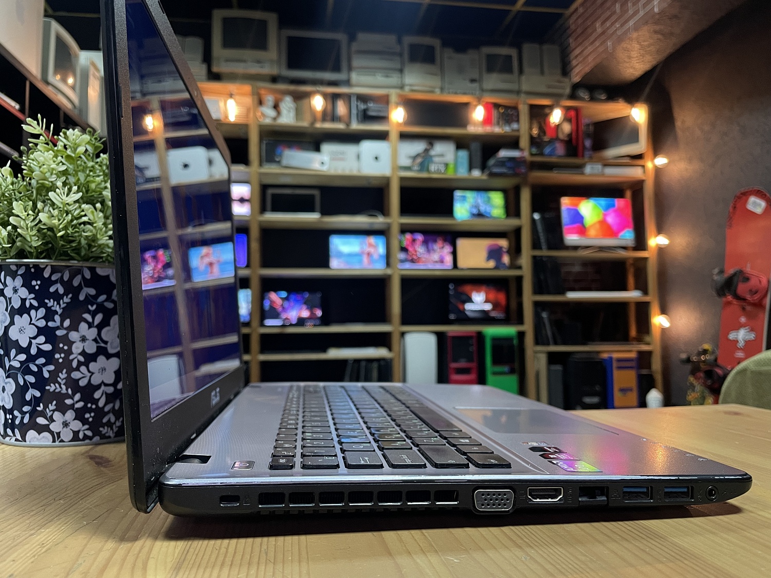 Ноутбук Asus X550ZE