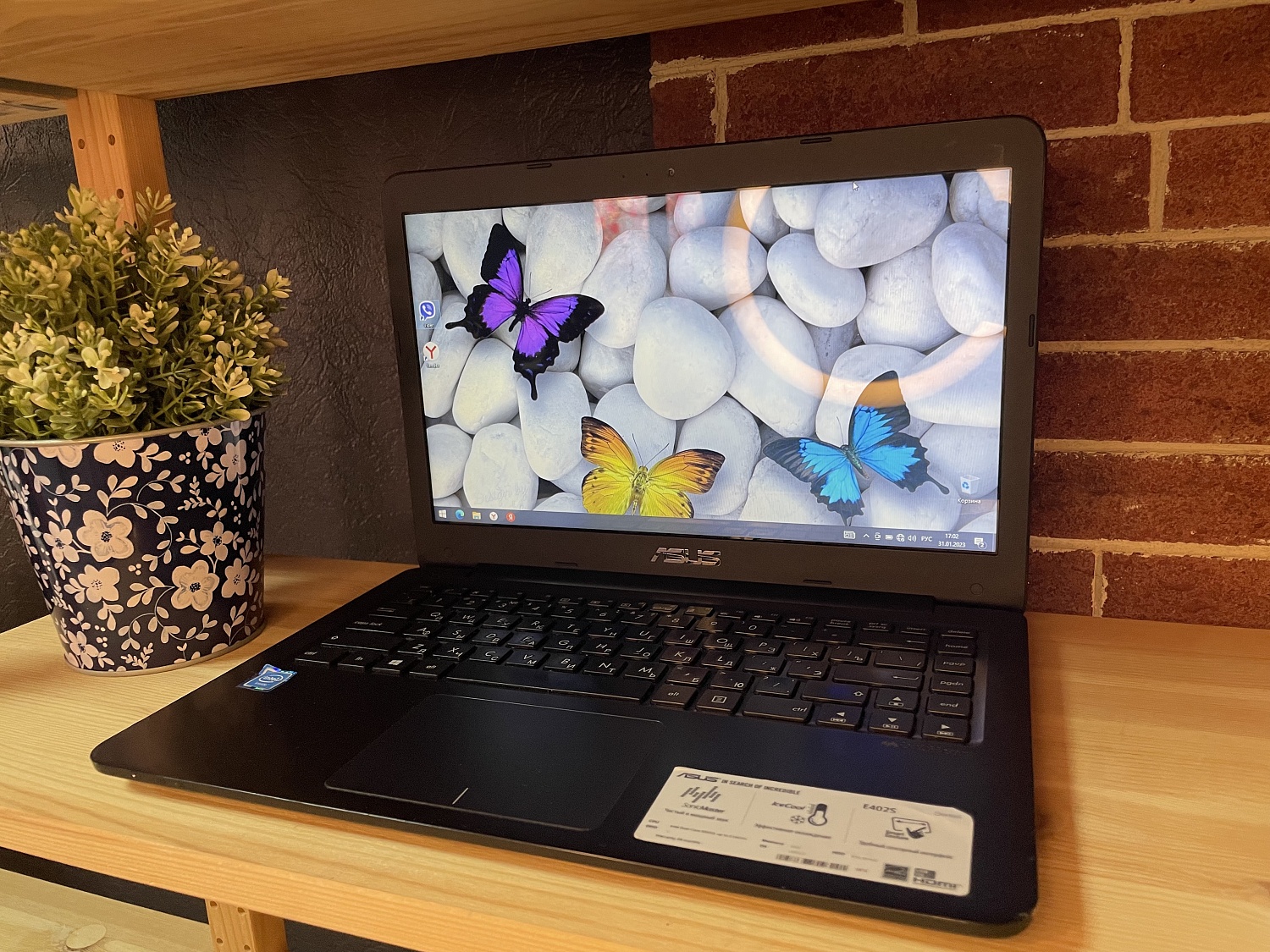 Ноутбук Asus E402S