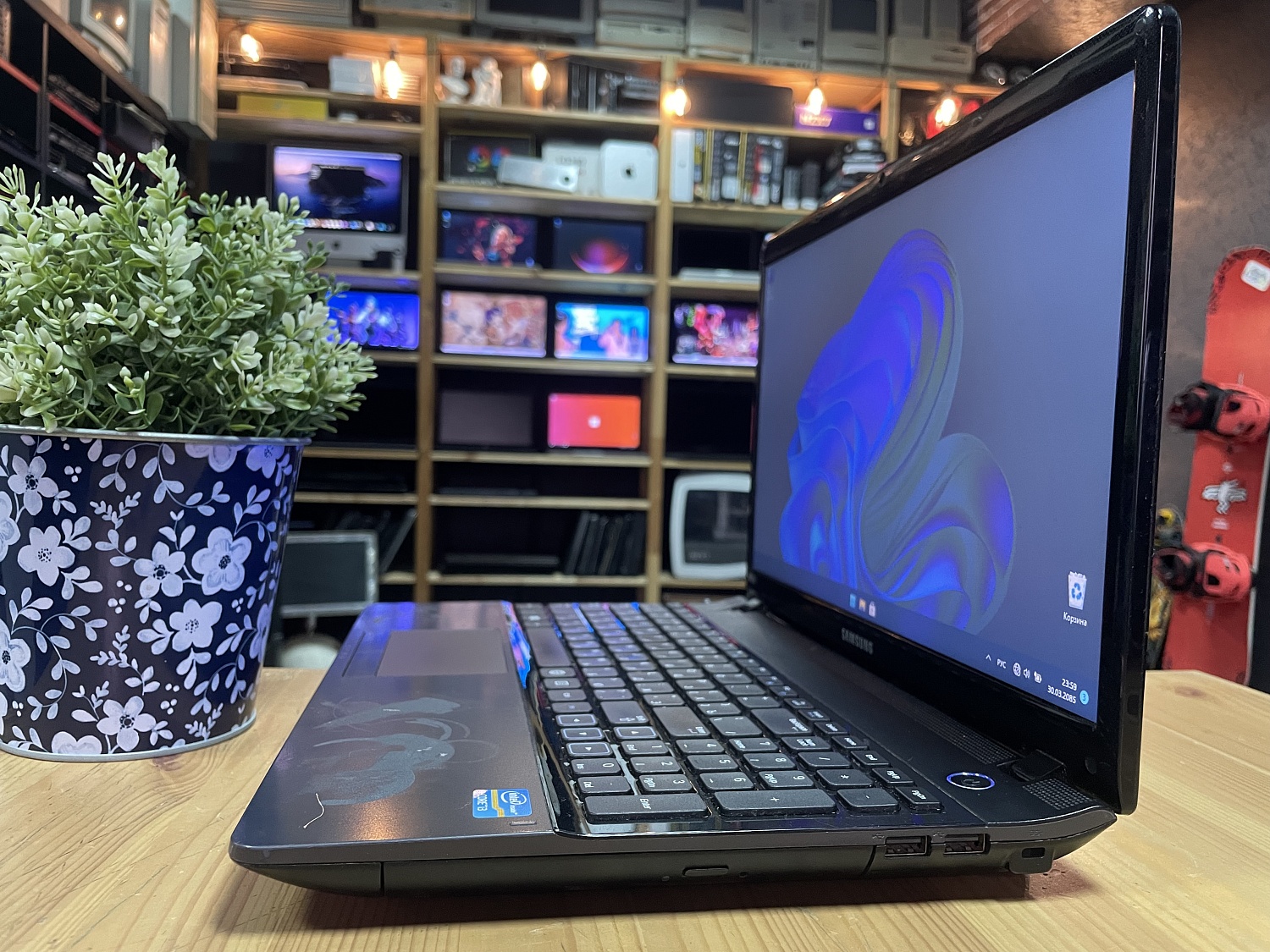 Ноутбук Samsung NP300E5X