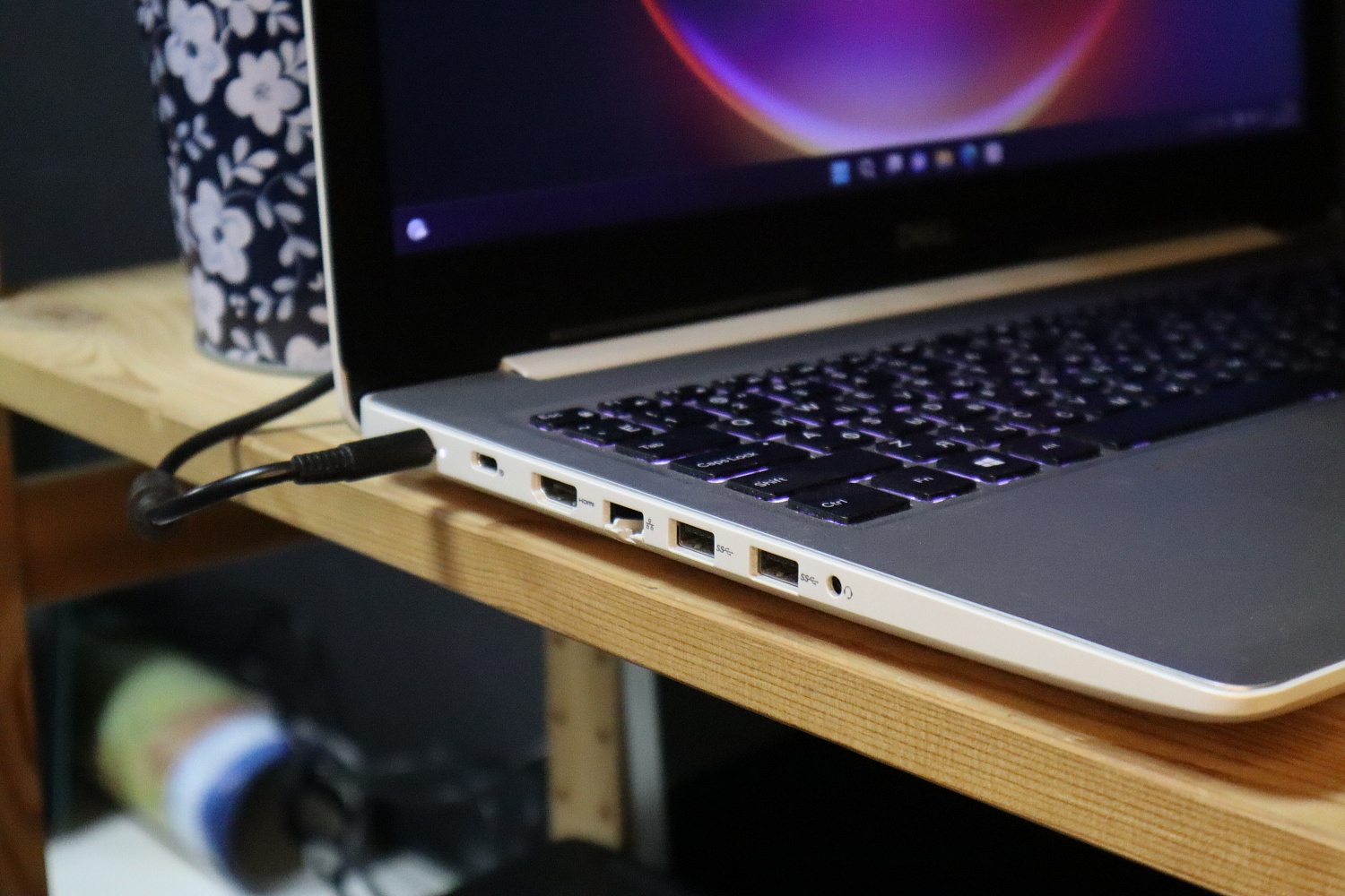 Ноутбук Dell Inspiron P75F001