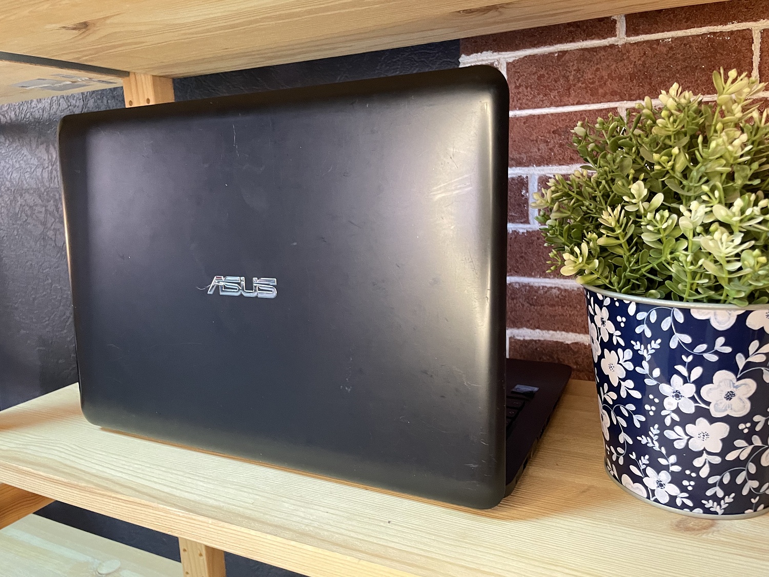 Ноутбук Asus E402S