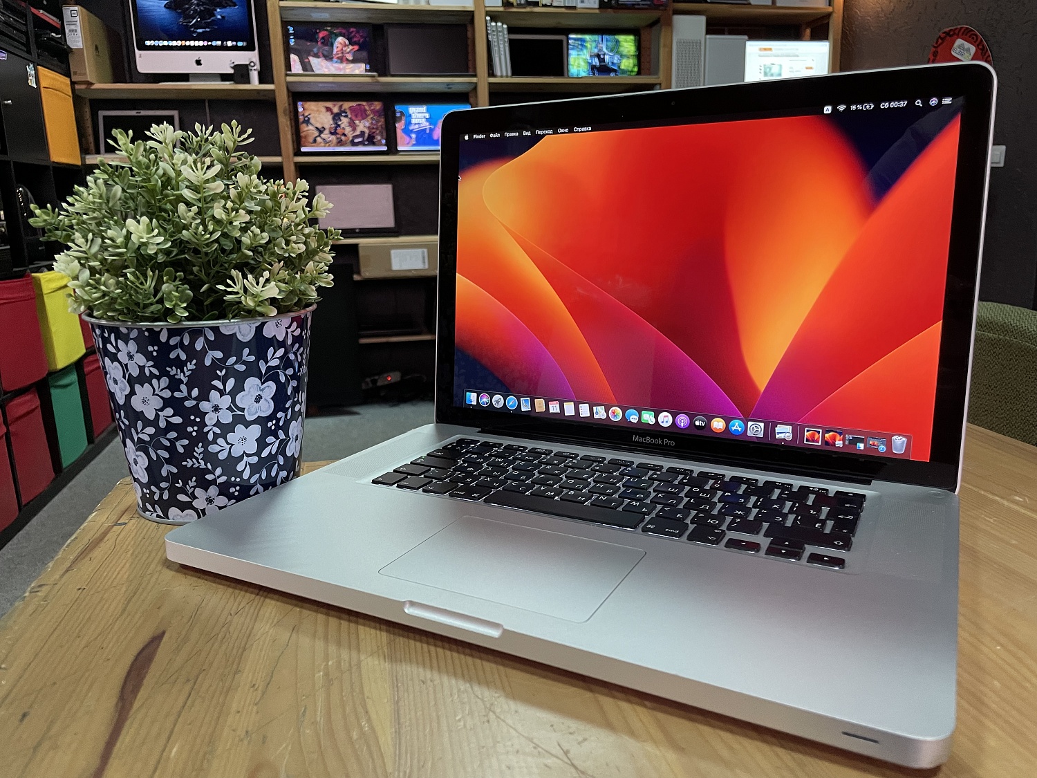 Apple MacBook Pro 15.4" A1286