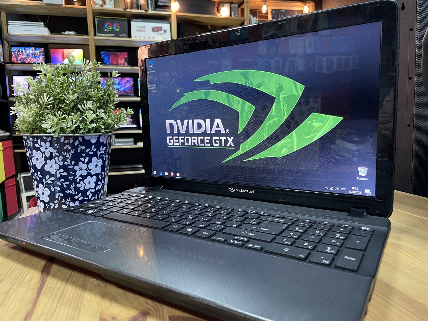 Ноутбук Packard Bell TS11