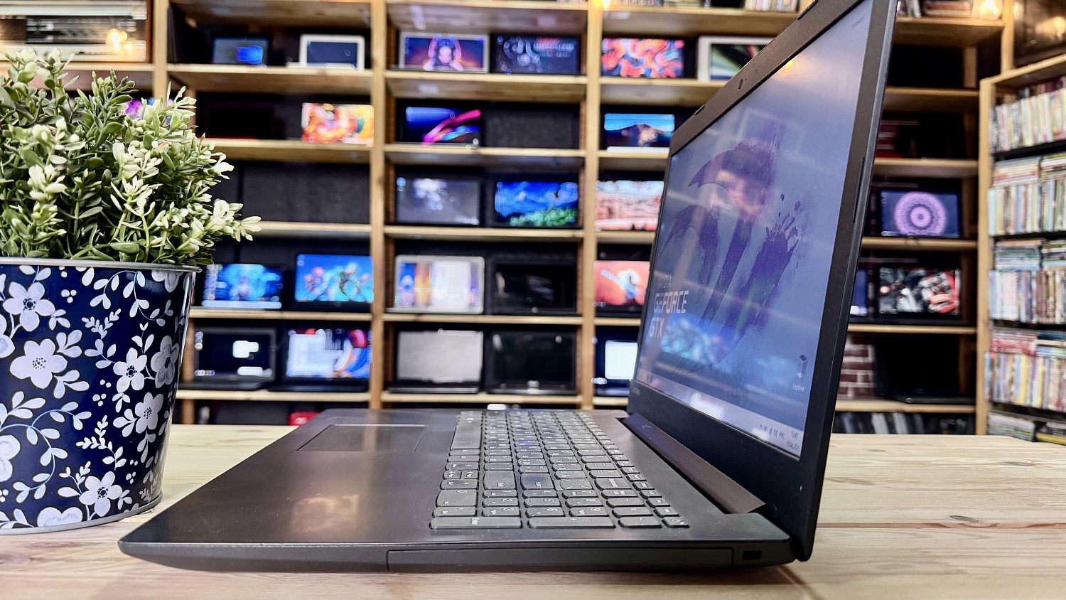 Ноутубк Lenovo IdeaPad 330-15IKB