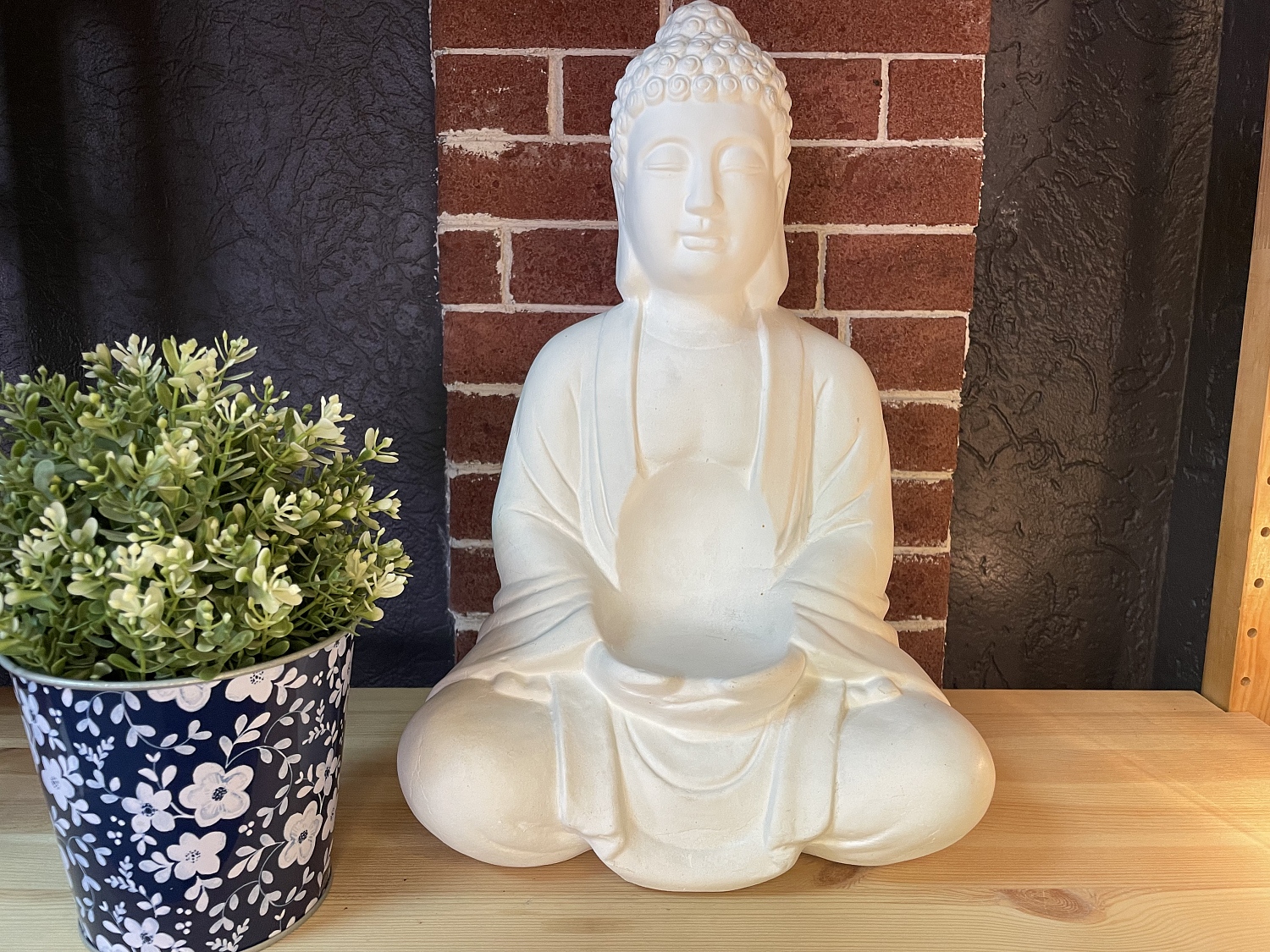 Скульптура Будда, гипс