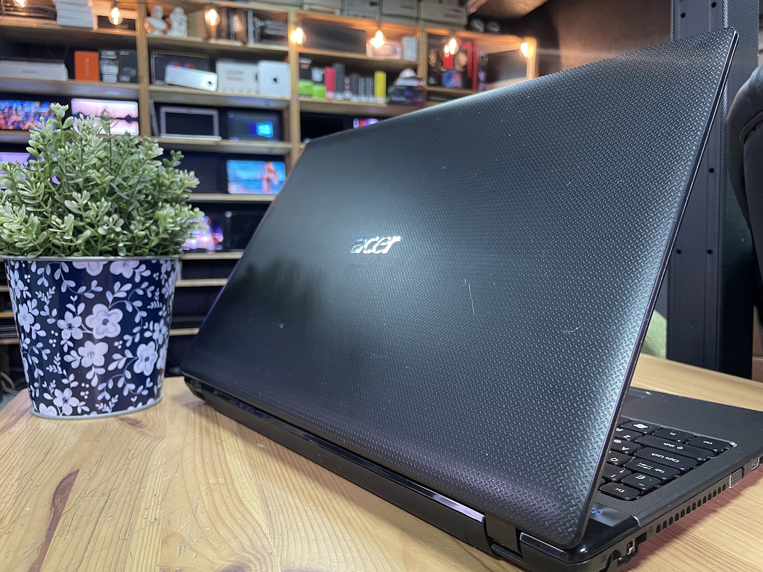 Ноутбук Acer Aspire 5560