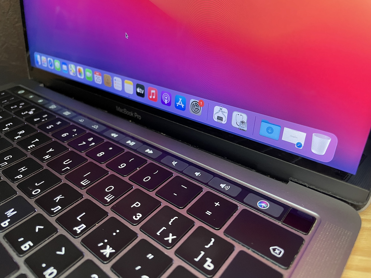Ноутбук Apple MacBook Pro 13" 2017 Touchbar