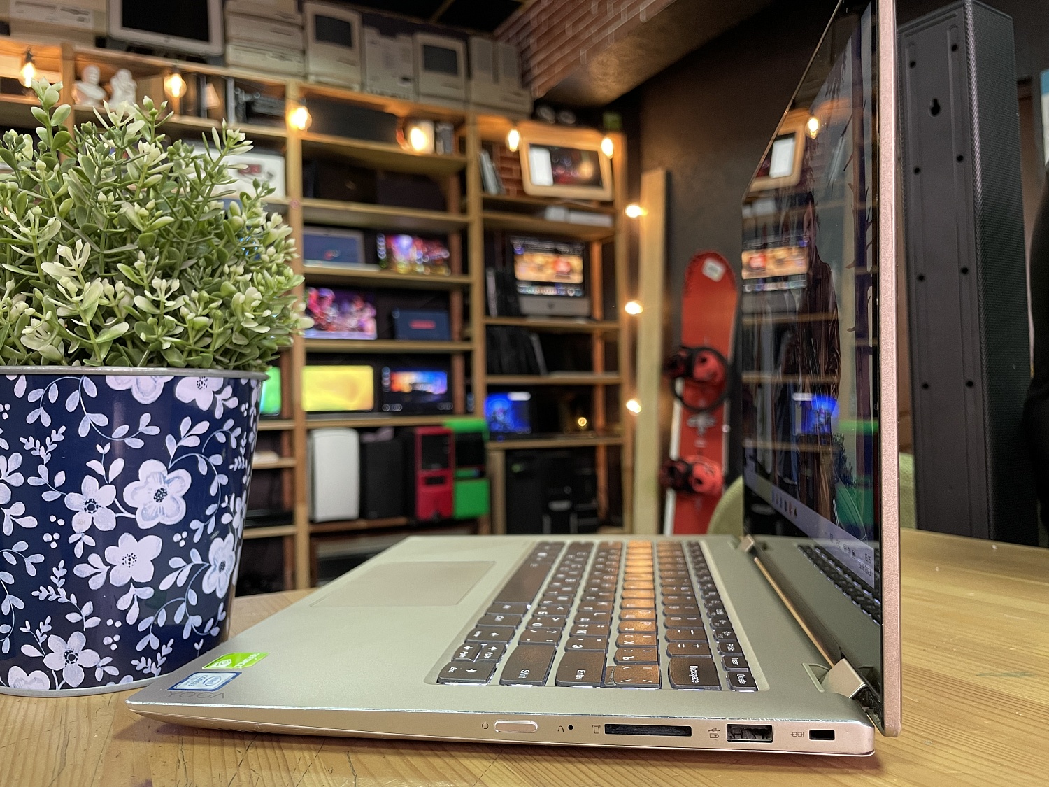 Ноутбук Lenovo Yoga 520-14IKB