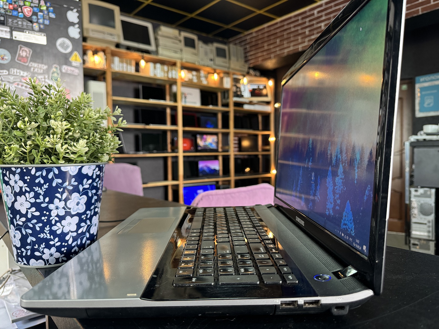 Ноутбук Samsung NP300E7A