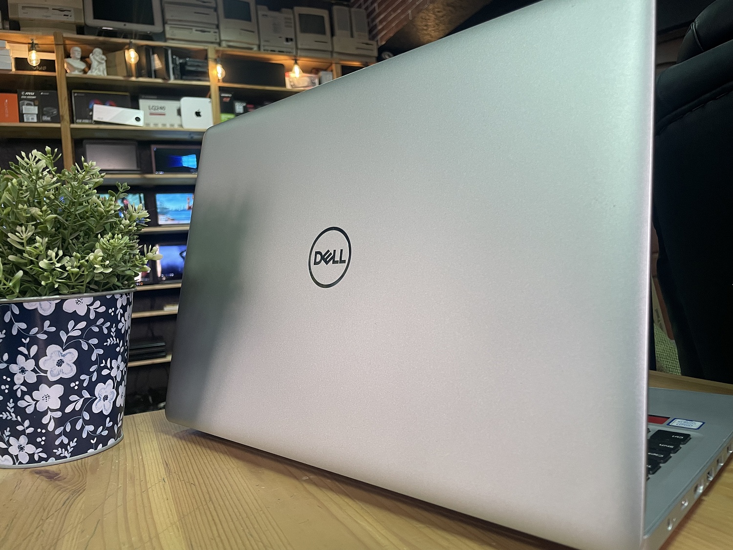 Ноутбук Dell P75F001