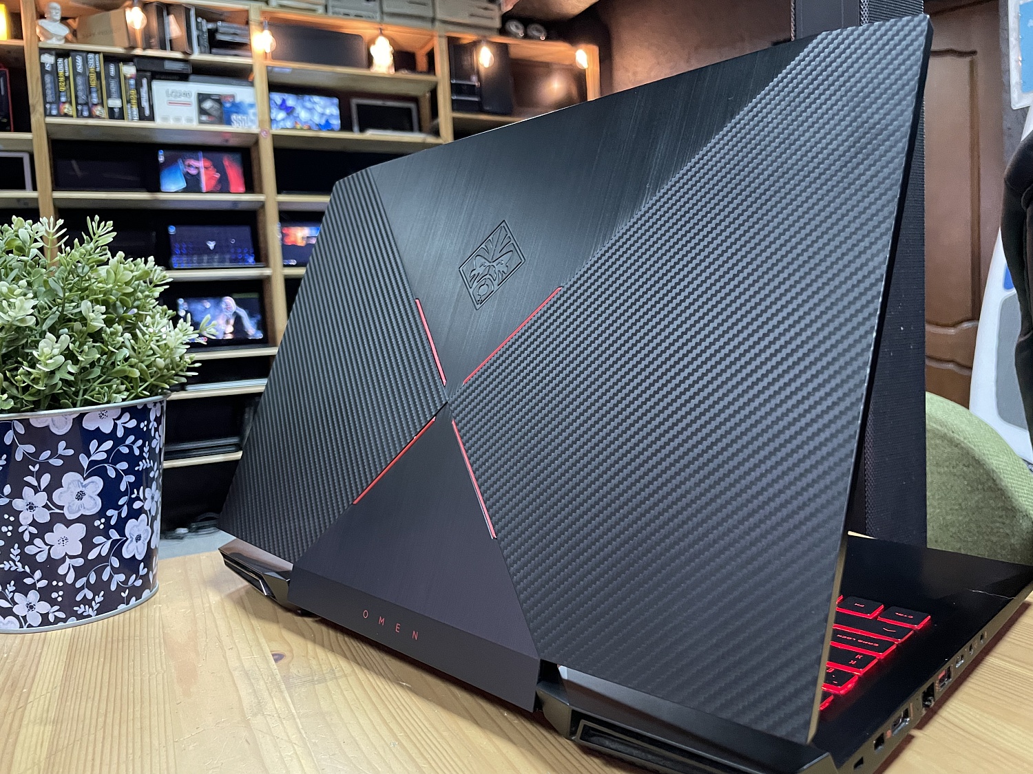 Ноутбук HP Omen 15-ce009ur