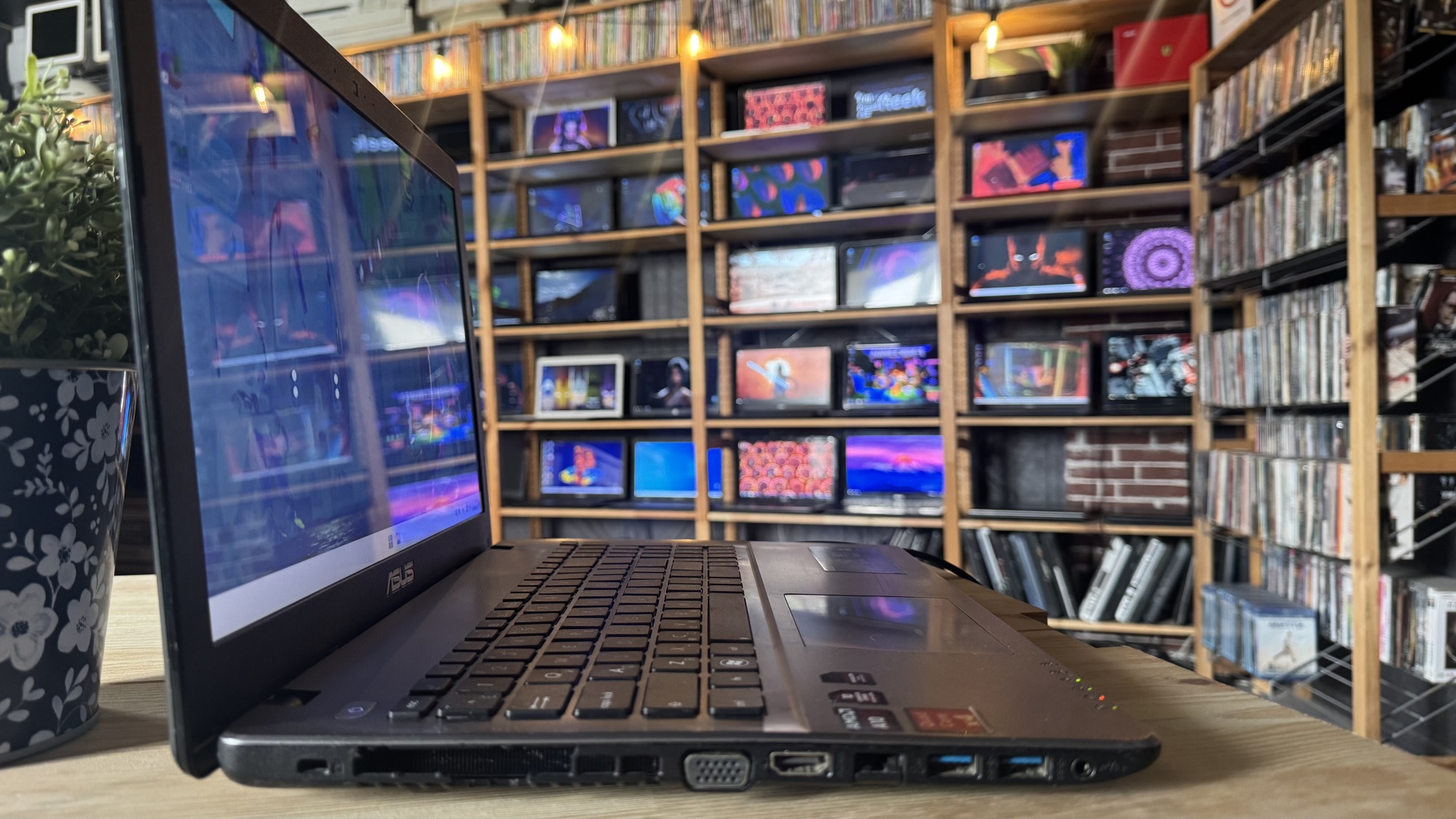 Ноутбук Asus X550Z 