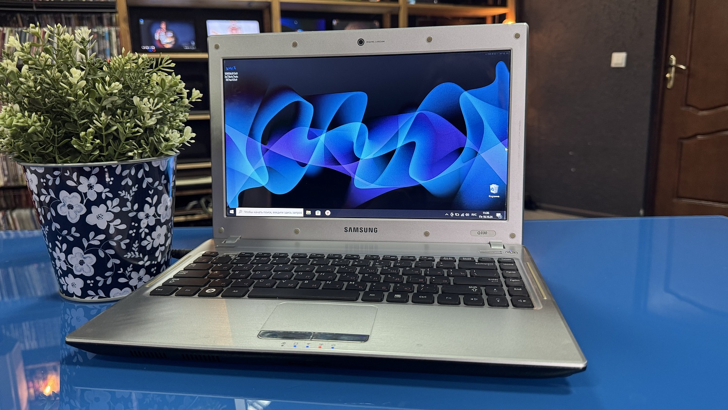 Ноутбук Samsung Q330