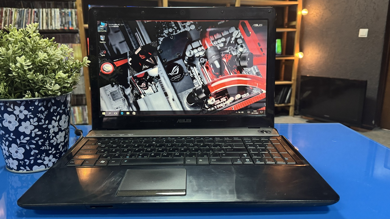 Ноутбук Asus N52D