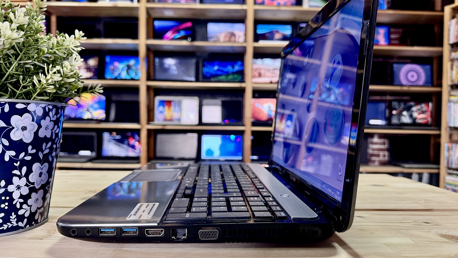 Ноутбук Toshiba L850