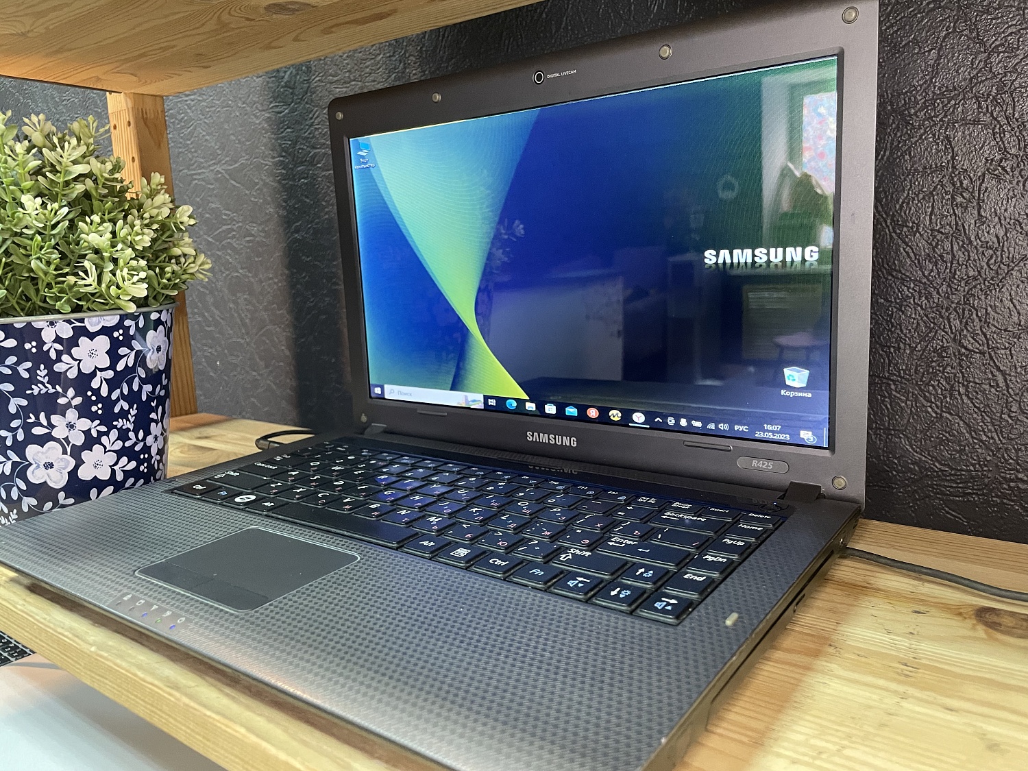Ноутбук Samsung R425