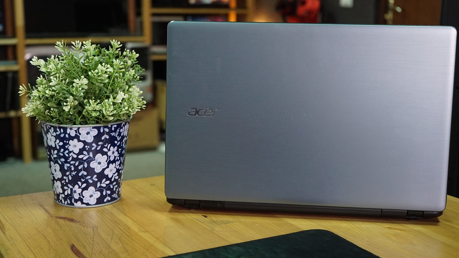 Ноутбук Acer Aspire E5-571