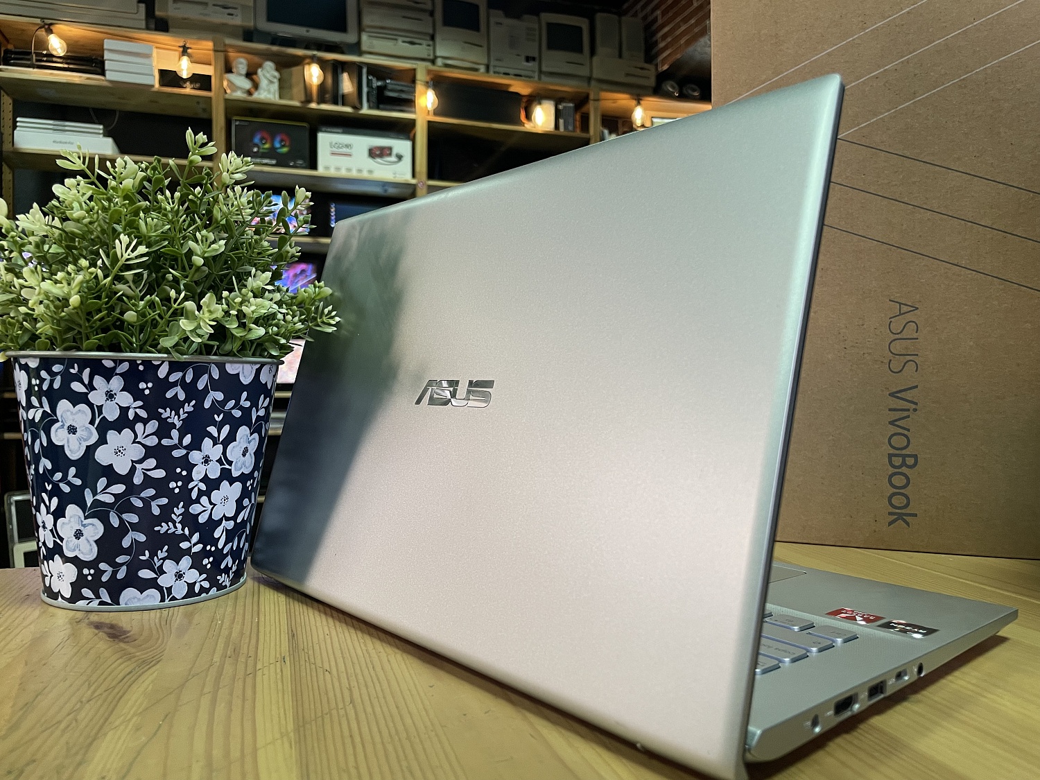 Ноутбук Asus VivoBook R424D