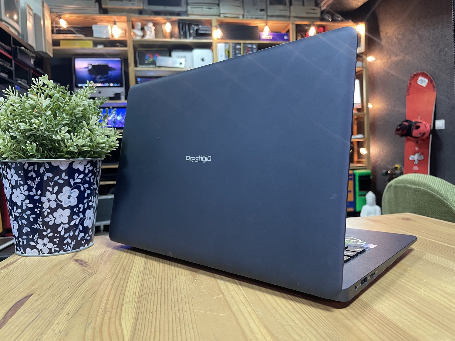 Ноутбук Prestigio SmartBook 141 C2