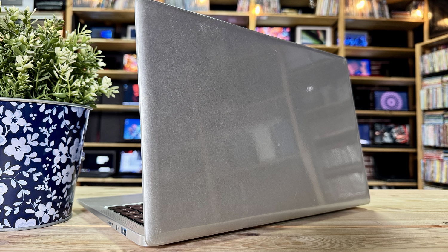 Новый ноутбук noname