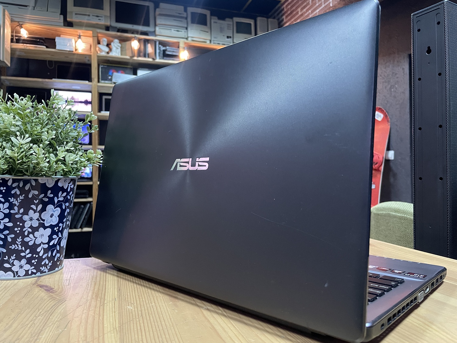Ноутбук Asus X550ZE