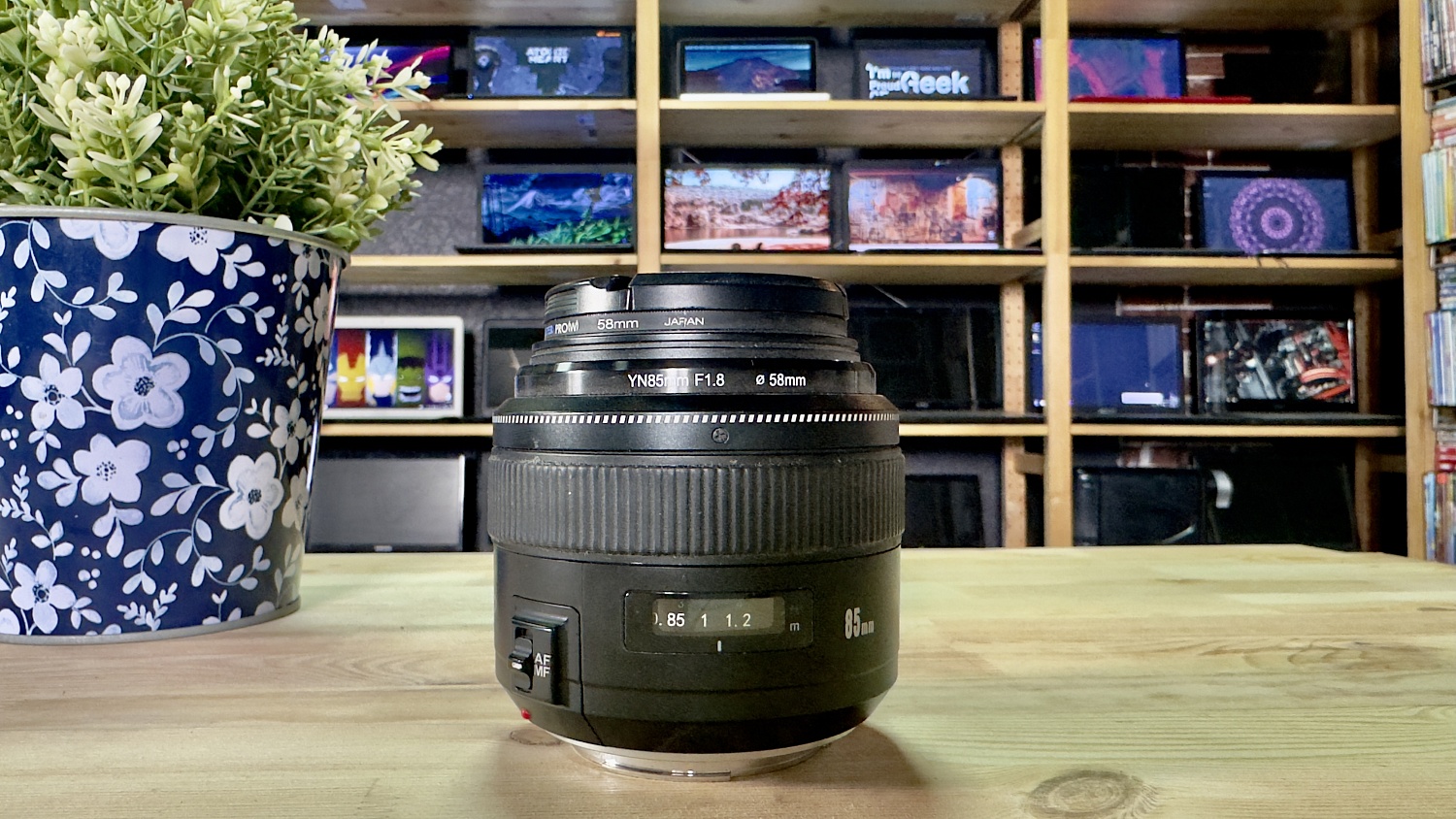 Объектив Yongnuo 85mm f1.8