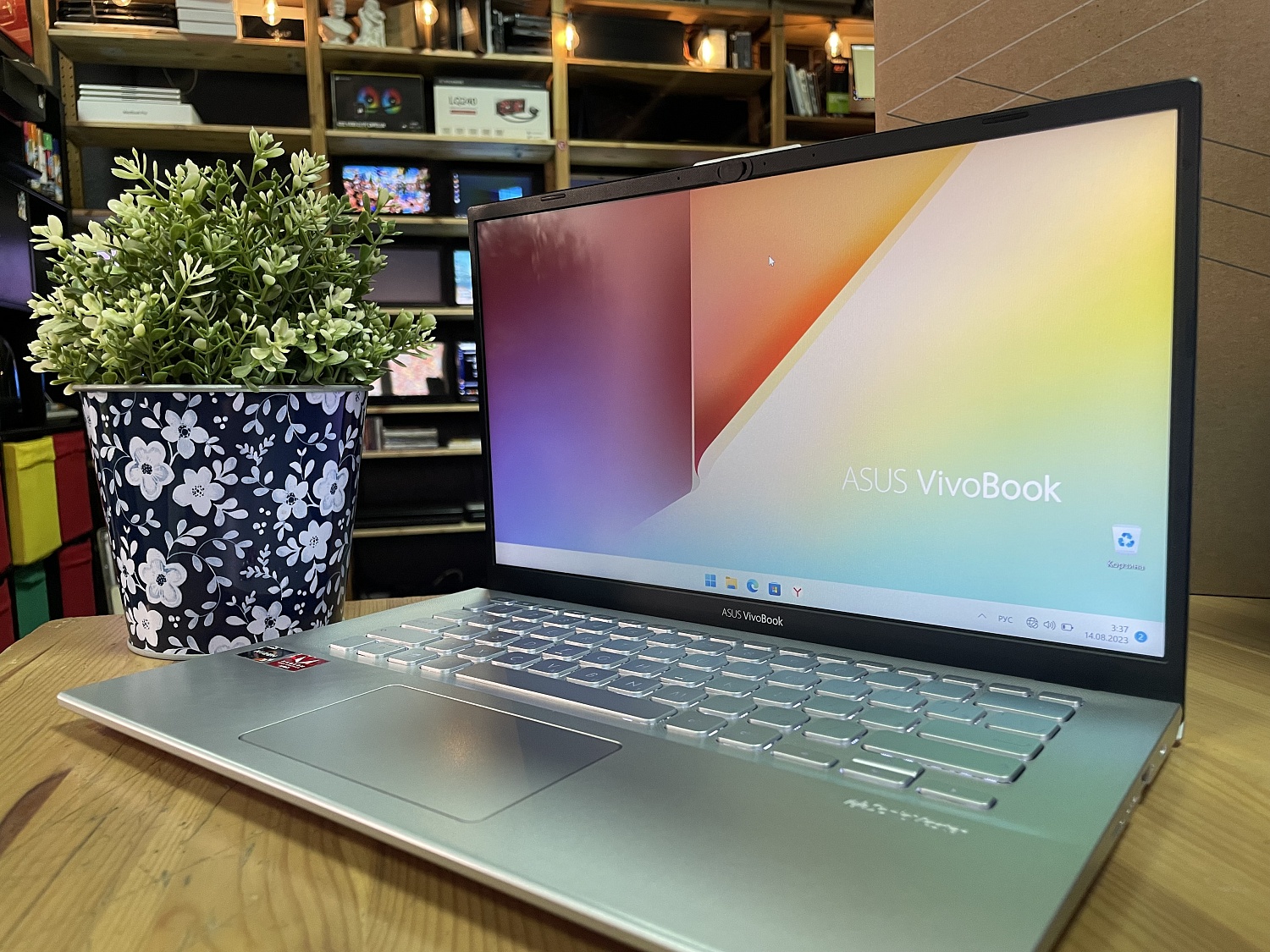 Ноутбук Asus VivoBook R424D