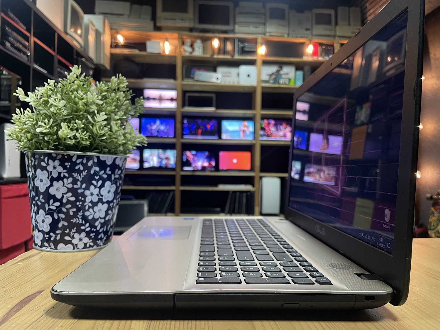 Ноутубк Asus X541S