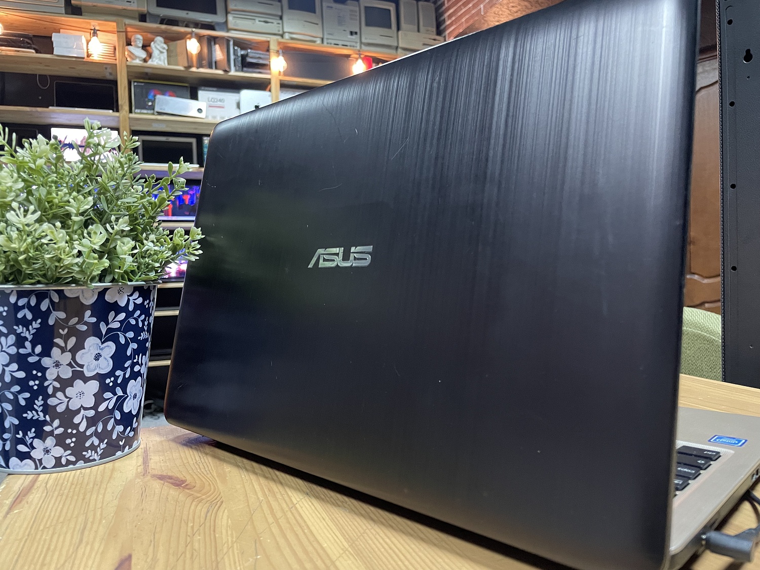 Ноутбук Asus VivoBook D540N