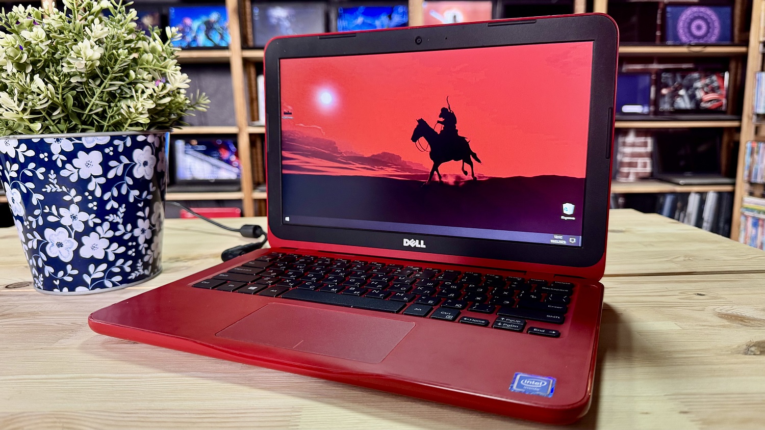 Ноутбук Dell P24T