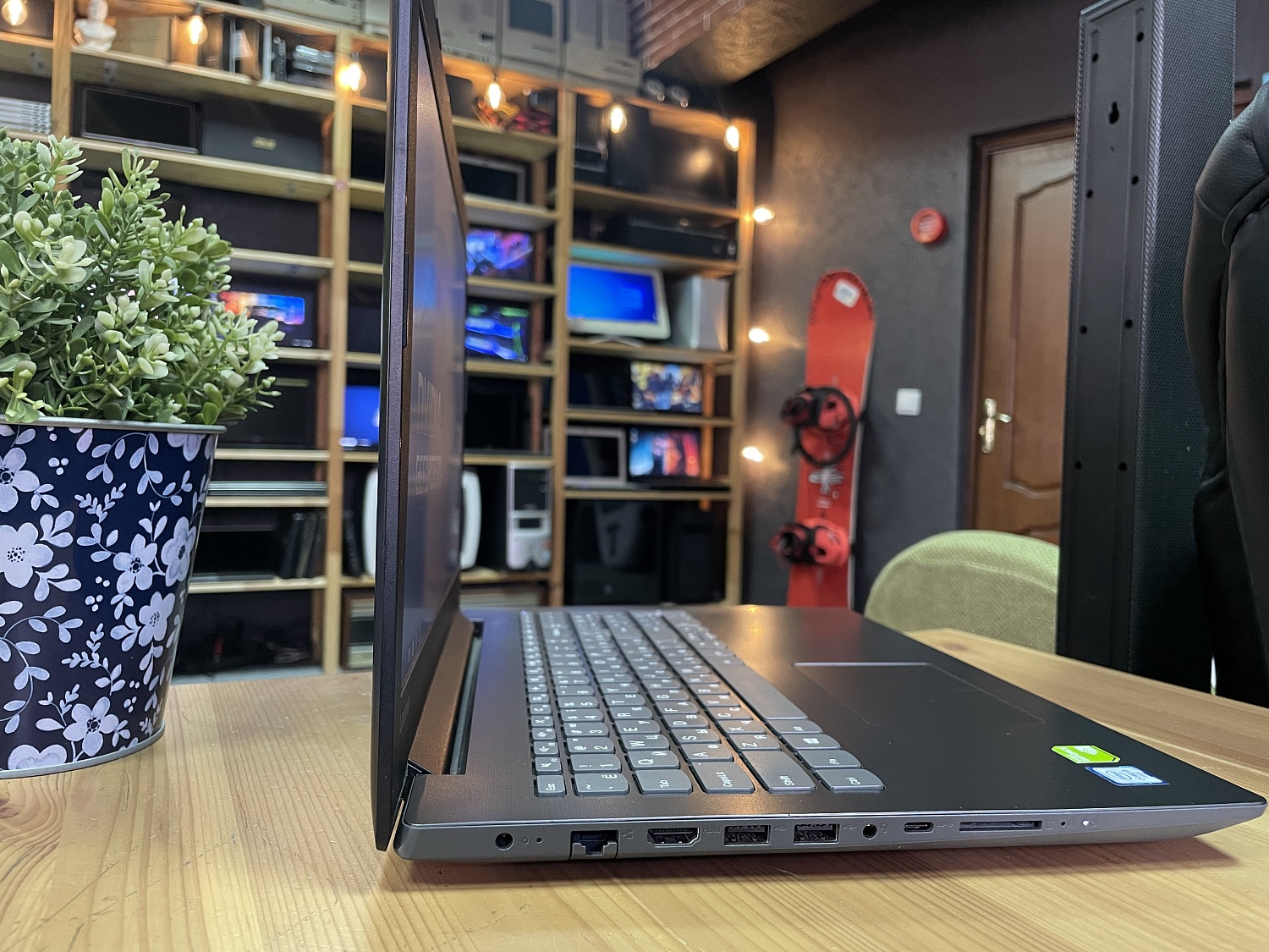 Ноутбук Lenovo 320-15ISK