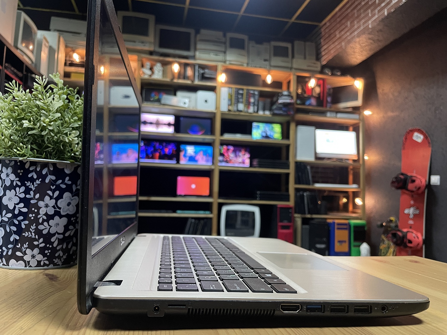 Ноутбук Asus R540B