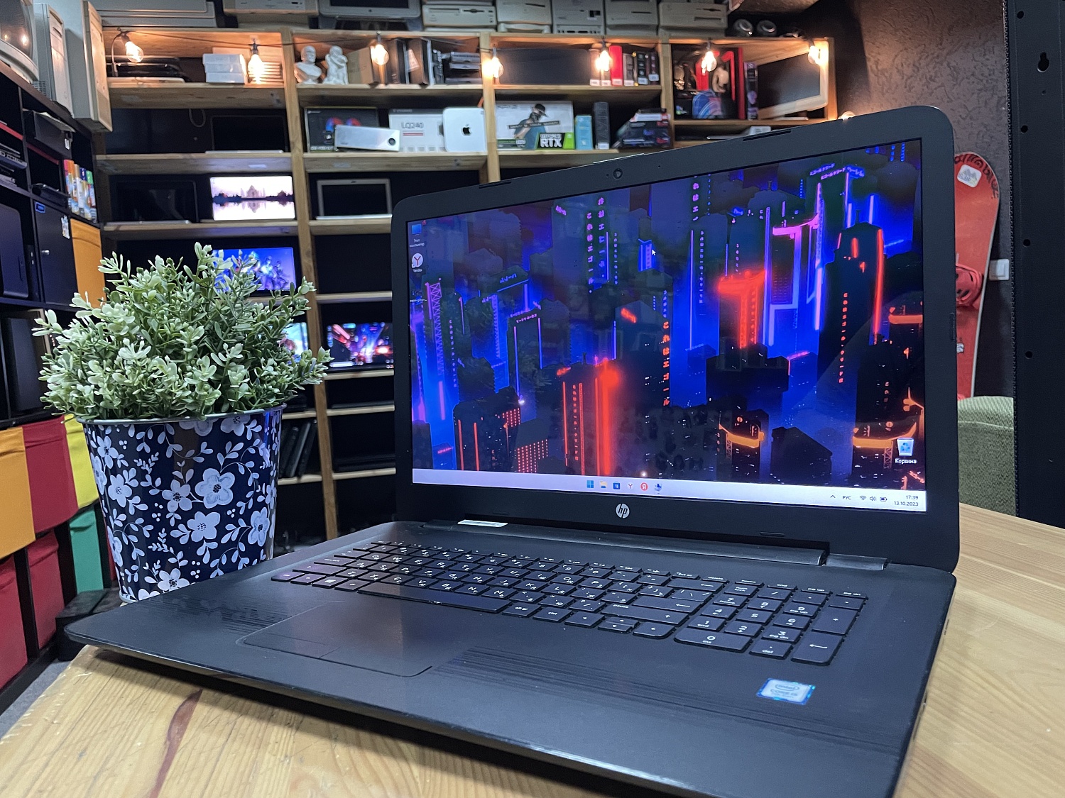 Ноутбук HP 17-x108ur