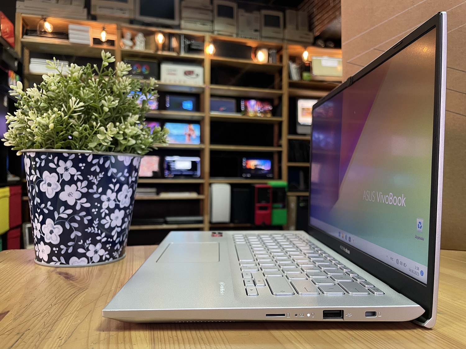 Ноутбук Asus VivoBook R424D