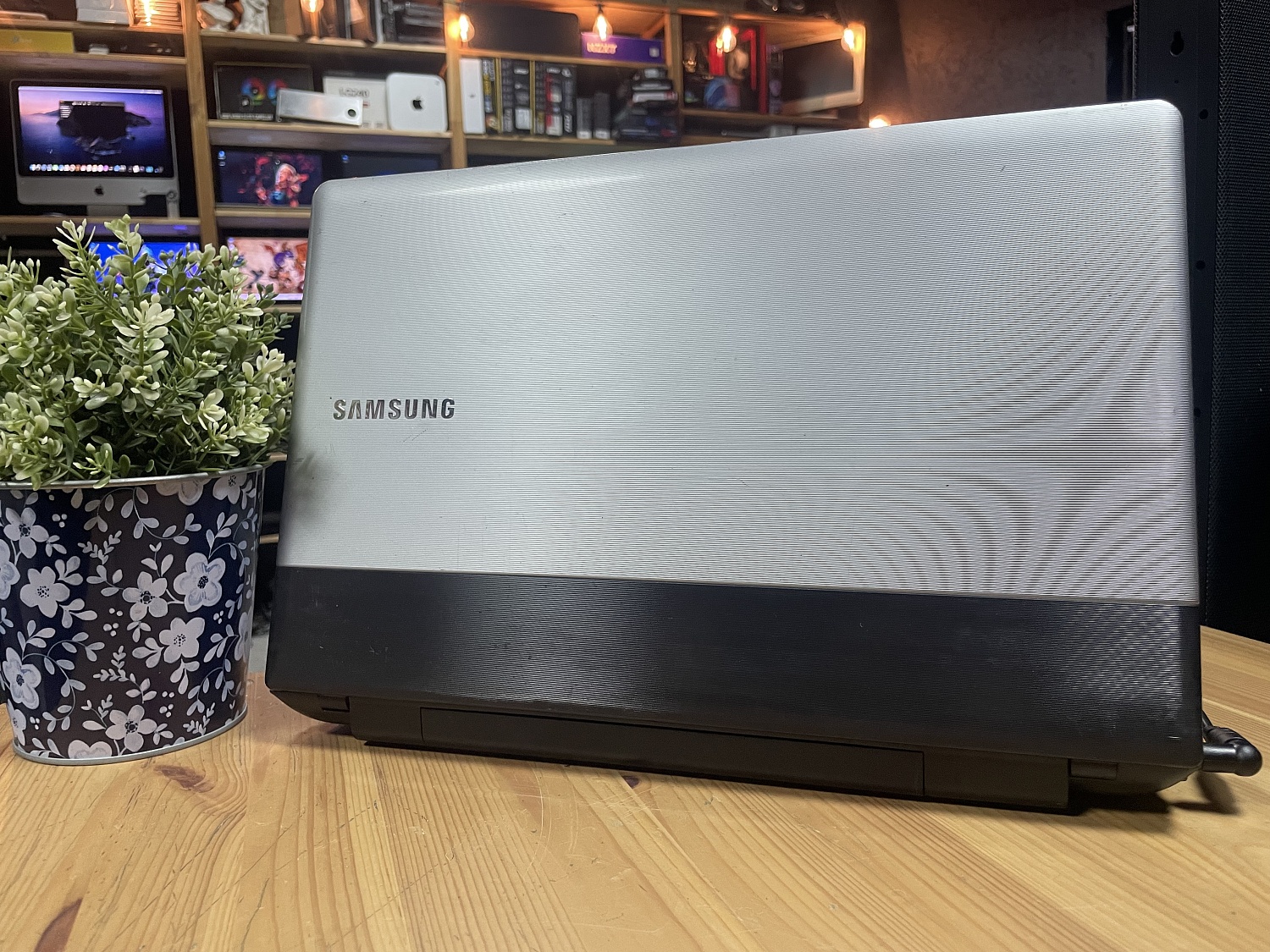 Ноутбук Samsung NP300E5A