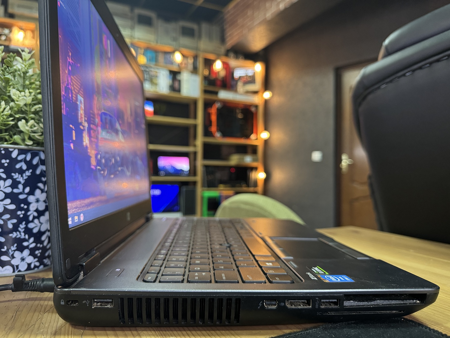 Ноутбук HP ZBook 15 G2