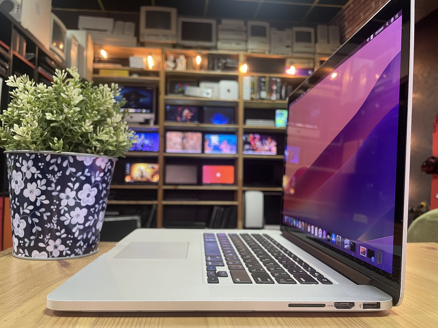 Ноутбук Apple MacBook Pro A1398