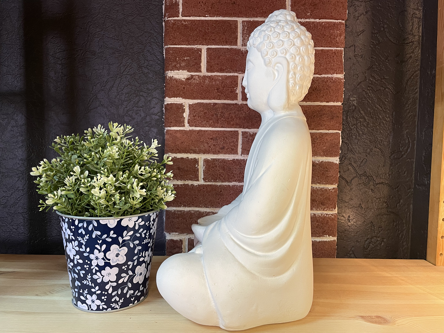 Скульптура Будда, гипс