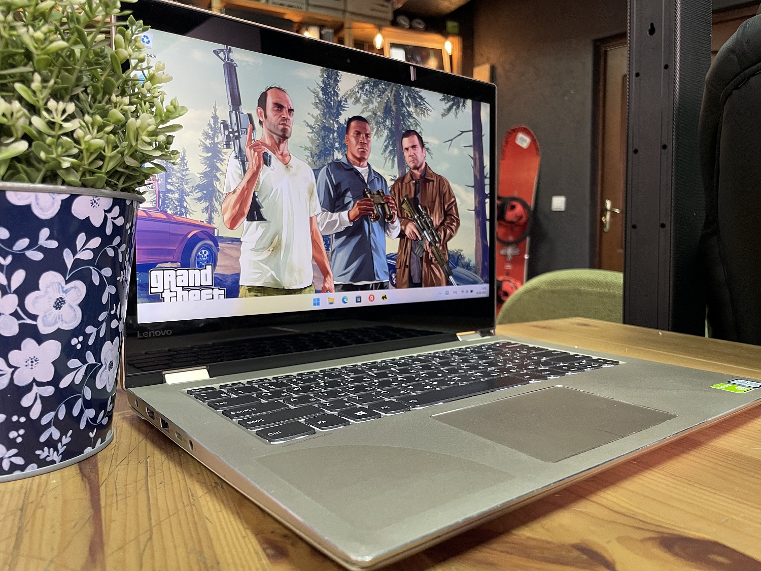 Ноутбук Lenovo Yoga 520-14IKB