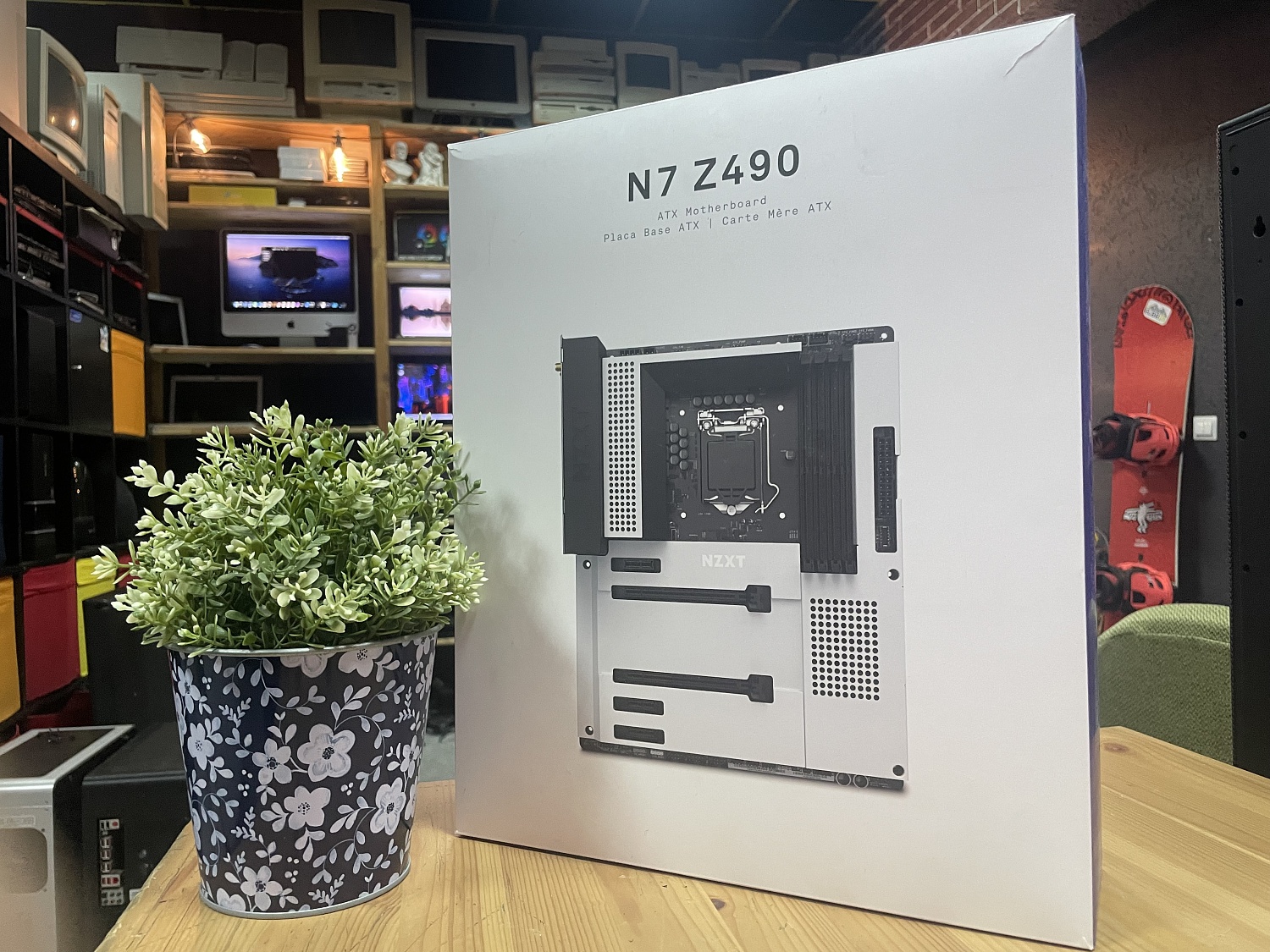 Материнская плата NZXT N7 Z490