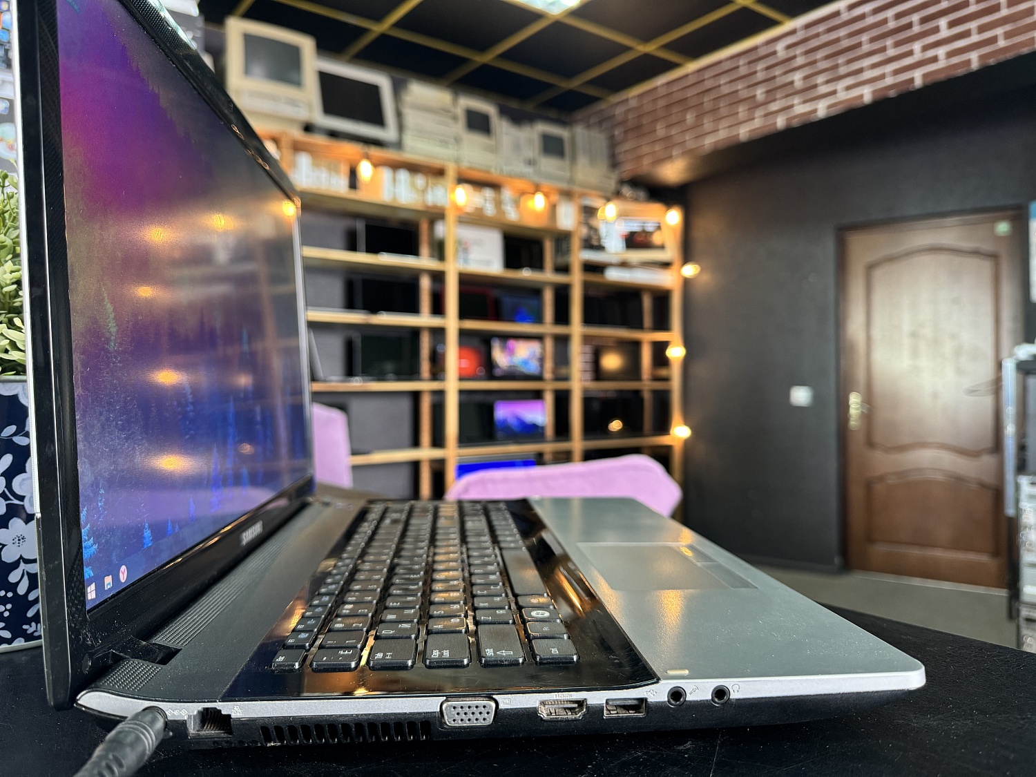 Ноутбук Samsung NP300E7A