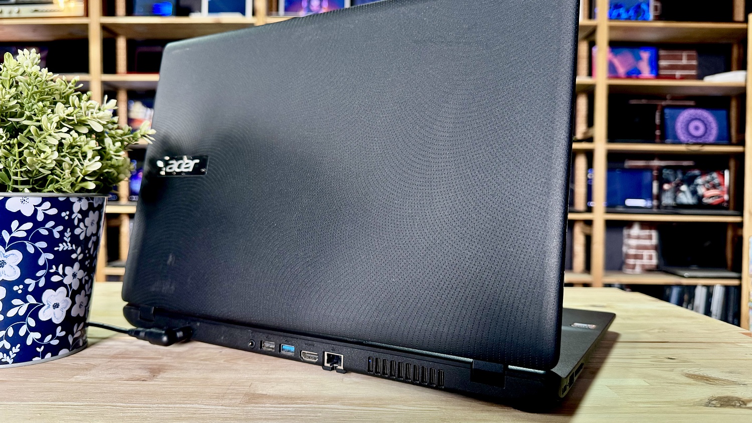 Ноутбук Acer Aspire ES1-522