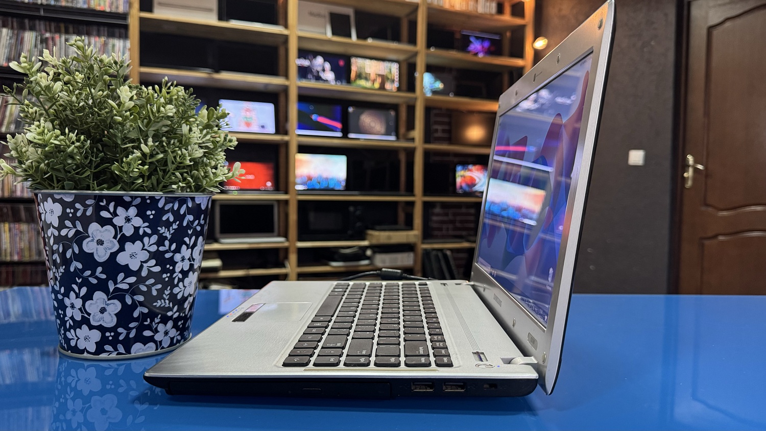 Ноутбук Samsung Q330